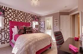 It derives most of its style from the. 15 Chic And Hot Pink Bedroom Designs Home Design Lover