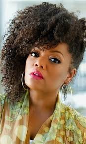 Το κούρεμα με την ψιλή είναι τρόπος κουρέματος, που ακολουθείται από νέους κυρίως άνδρες και φαίνεται ότι έγινε εξεζητημένη μόδα, προερχόμενη από τις ηπα και την ευρώπη. 5 Chic Koyremata Gia Gynaikes Anw Twn 50 Must