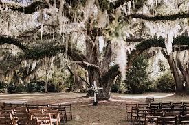 Lowcountry Wedding At Honey Horn Plantation A Lowcountry Wedding Blog Magazine Charleston Savannah Hilton Head Myrtle Beach