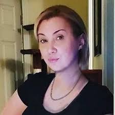 Jen Aldrich's Instagram, Twitter & Facebook