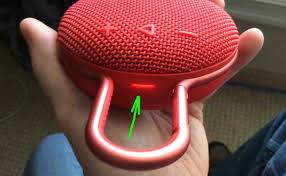 Jbl Clip 3 Red Light Stays On Won T Turn Off On Speaker Tom S Tek Stop