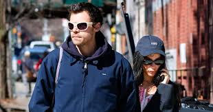 Zoë Kravitz desata rumores de infidelidad a Harry Styles; la captaron muy  cercana a su mánager