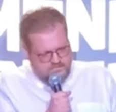 Comedian wins 1st place in week 4 prelims