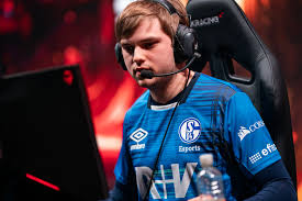 Fc schalke 04 evolution is the academy team of fc schalke 04 esports. Schalke 04 Continue Miracle Run After Defeat Over Vitality In Lec Summer Split Week 8 Dot Esports