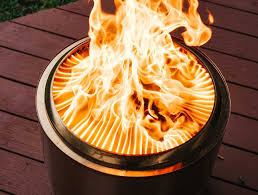 Basically, a smokeless fire pit uses two streams of oxygen to achieve primary and secondary. Solo Stove Bonfire Review The Best Fire Pit We Ve Ever Used Lifesavvy