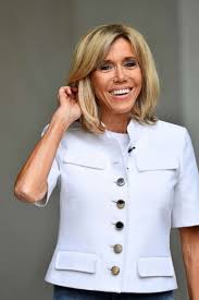 And current president françois hollande separated from his official partner after an affair with a woman roughly 20 years his junior. Brigitte Macron France S First Lady Is Her Husband S Equilibrium Abc News