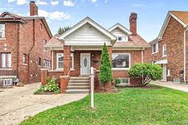 7243 Reuter St Dearborn Mi 48126 32 Photos Mls 2210085460 Movoto