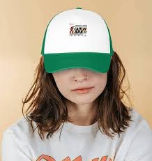 I'm sorry but ya'll can't see that Bonner is not helping