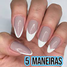 As francesinhas coloridas podem ser feitas em uma única cor ou usando e abusando de uma unhas francesinha colorida com fita durex, facilita muito, não precisa fazer aquele traço bem retinho, só com o pincel do esmalte, o segredo é pegar o. Francesinha Perfeita Para Unha Amendoada Redonda E Stiletto Unhas Da Lala