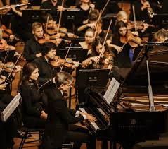 Academii, universitati si colegii universitare. Orchestra Academiei NaÈionale De MuzicÄ Gheorghe Dima PleacÄ In Turneu Spectacole In Aer Liber In Mai Multe OraÈe Din Transilvania