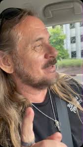 Happy Sunday to you! I’m coming to you from Nashville. I had to make sure  to get my video in as soon as I landed since Donnie and I are going to be  busy, busy, busy, for the next few days making music ...