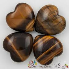 It truly does resemble an eye of a tiger. Tiger S Eye Hearts Healing Crystals Stones Tiger S Eye Meaning Properties