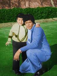 والدكاترة فسروا موته انه جاله غيبوبة سكر واتدفن من غير. ÙÙŠ Ø°ÙƒØ±Ù‰ Ù…ÙŠÙ„Ø§Ø¯Ù‡ Ø´Ø§Ø¦Ø¹Ø§Øª Ø·Ø§Ø±Ø¯Øª Ø§Ù„Ù…Ù…Ø«Ù„ ØµÙ„Ø§Ø­ Ù‚Ø§Ø¨ÙŠÙ„ Ø­ÙŠØ§ ÙˆÙ…ÙŠØªØ§