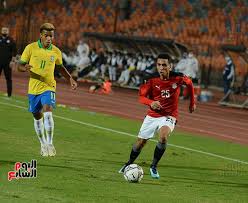 Seleção brasileira de futebol‏) والمشهور باسم السيليساو (بالبرتغالية: Ø£Ø­Ù…Ø¯ ÙŠØ§Ø³Ø± Ø±ÙŠØ§Ù† ÙŠØªÙ‚Ø¯Ù… Ù„Ù„Ù…Ù†ØªØ®Ø¨ Ø§Ù„Ø£ÙˆÙ„Ù…Ø¨ÙŠ Ø£Ù…Ø§Ù… Ø§Ù„Ø¨Ø±Ø§Ø²ÙŠÙ„ 2 1 ÙÙŠØ¯ÙŠÙˆ Ø§Ù„ÙŠÙˆÙ… Ø§Ù„Ø³Ø§Ø¨Ø¹