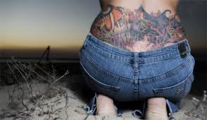 These tattoos are usually found on older and young females. 25 Artistic Lower Back Tattoos For Girls Creativefan