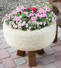 Bu Kendin Yap Projemiz Lastikten Masa Yapimi Konusunda Sizler De Evinizde Ara Como Decorar El Jardin Macetas De Llantas Ideas De Jardineria