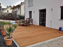 Terrassendielen Aus Garapa Von Holzhandel Deutschland Terrassendielen Balkonentwurf Holzdecke