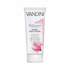 Ich durfte mir auf dem beautypress event zwei produkte einer serie aussuchen und habe mich damals für die aldo vandini moments amazing serie entschieden, die mit olivenöl und granatapfel angereichert ist. Vandini Hydro Body Lotion Magnolienblute Mandelmilch 200 Ml 4 00