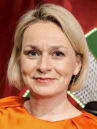 Lou Lorenz's Instagram, Twitter & Facebook