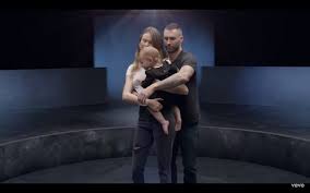 Audio Maroon 5 Ft Cardi B Girls Like You Mp3 Download Maroon 5 Maroon Hit Girls