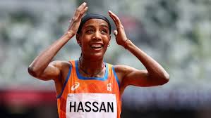 The dutch athlete tried and failed to hurdle over kenya. Dutch Runner Hassan Falls Gets Up And Wins 1 500 Meter Heat Arab News