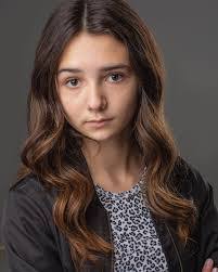 Megan Renz's Instagram, Twitter & Facebook