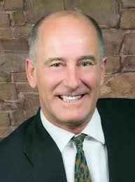 Warren Chamberlain's Instagram, Twitter & Facebook