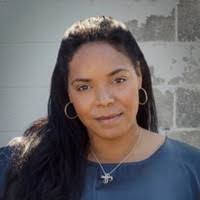 Nina Thomas's Instagram, Twitter & Facebook