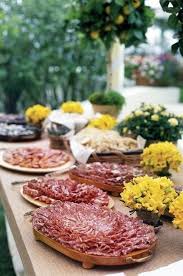 3 Hochzeit Food Trends Fur 2019 Und 25 Beispiele Undbraut Com Wedding Buffet Food Reception Food Buffet Food