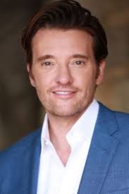 Актёры, режиссер и создатели сериала Кроличья нора (2023-…)