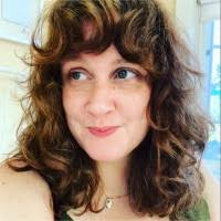 200+ "Danielle T." profiles