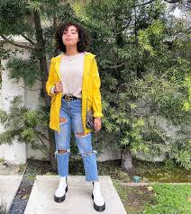 The iconic chelsea silhouette and warm interior lining of the dr. Journeys Dr Martens 2976 Chelsea Platform Boot White Photo Credit Thejordannicole Dr Martens Outfit White Boots Outfit White Doc Martens