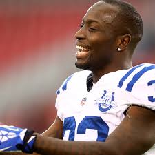 Lions sign cornerback Cassius Vaughn to one-year deal