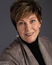 Lori Yancey's Instagram, Twitter & Facebook