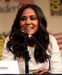 Parminder kaur nagra (born 5 october 1975 is an english film and television actress, known for playing jess in the 2002. Parminder Nagra Wikipedia