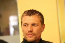 Vincent Mackay · Artist Profile