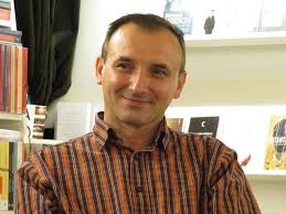 Robert Șerban, poet : “Cărțile învie doar dacă le citești”