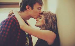 قبلة رومانسية احضان الحب والغرام صور حب
