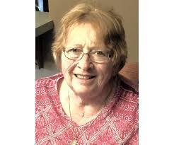 Ruth Lechner's Instagram, Twitter & Facebook