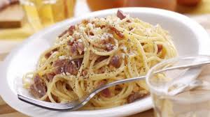 Pour Remedier Au Sacrilege Et Soulager Le Cœur De Nos Voisins Transalpins Nous Vous Proposons Ici La Vraie Carbonara Recette Carbonara Vraie Recette Carbonara