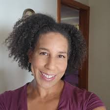 Does Famous Dave's accept gift cards at their location near Hotel Breakers?