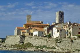 The winds in this department are usually gentle, blowing from the sea to the land, though sometimes the mistral blows strongly from the northwest, or, turned by the mountains, from the east. Alpes Maritimes Towns For Village Pages And Maps By Provence Beyond