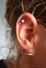 Smelly Piercings How To Prevent This Problem Body Jewelry Piercing Blog The Chain Gang