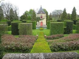Les Jardins Du Manoir D Eyrignac Organic Gardening Books English Garden Design Traditional Garden