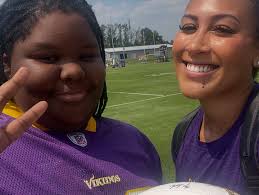 Kiya Edwards🌙 (@kiyaedwards) • Instagram photos and videos