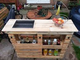 Abri pour bbq exterieur 17668. Barbecue En Palettes 30 Idees Pour Le Construire Soi Meme