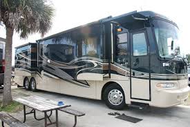 Auto detailing by using the help of professionals can be very expensive and by saving up this money, you can buy the necessary accessories and materials to perform your diy car detailing at home. How To Wash Your Rv The Best Tips On Cleaning Your Camper Or Motorhome Axleaddict