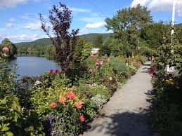 Get directions, reviews and information for flowers by steve in methuen, ma. The Bridge Of Flowers In Massachusetts Finegardening