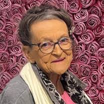 Kay Pieper's Instagram, Twitter & Facebook