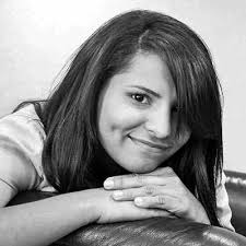 La noche se nos va, le pedimos que se quede